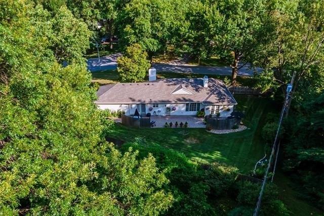 Overbrook Rd, Leawood, KS 66206