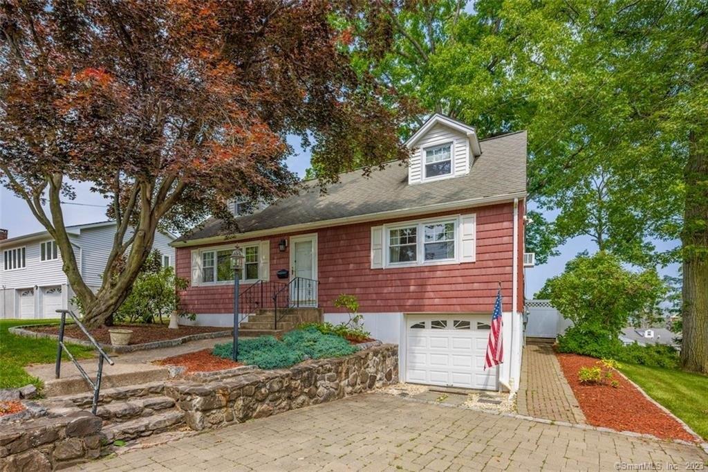 Oak Ridge Gate, Danbury, CT 06810