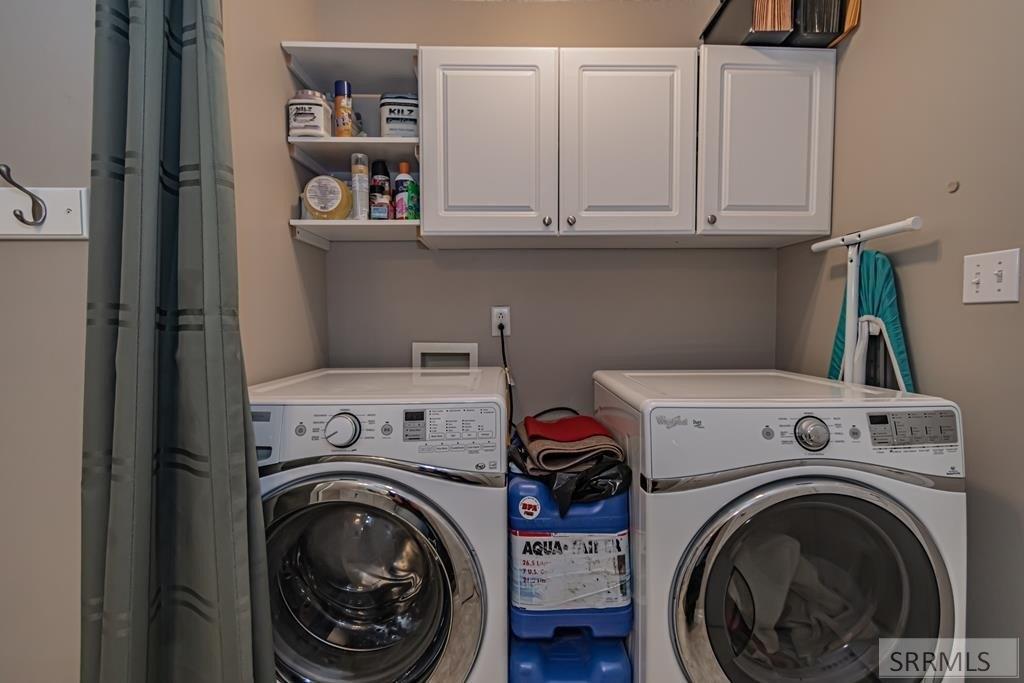 Maple Dr, Rexburg, ID 83440