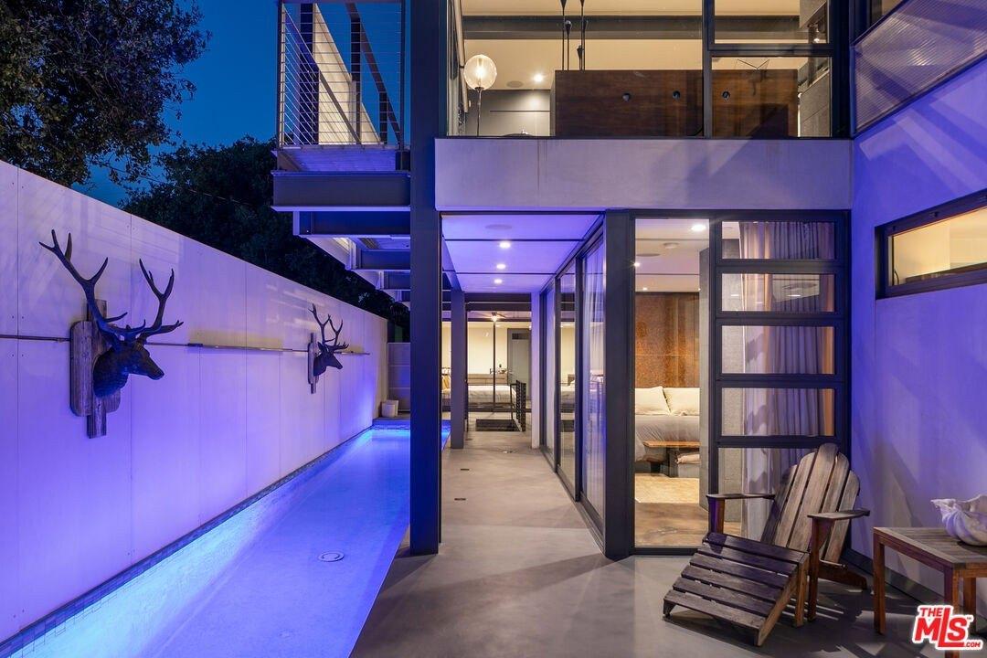 Highland Ave, Santa Monica, CA 90405