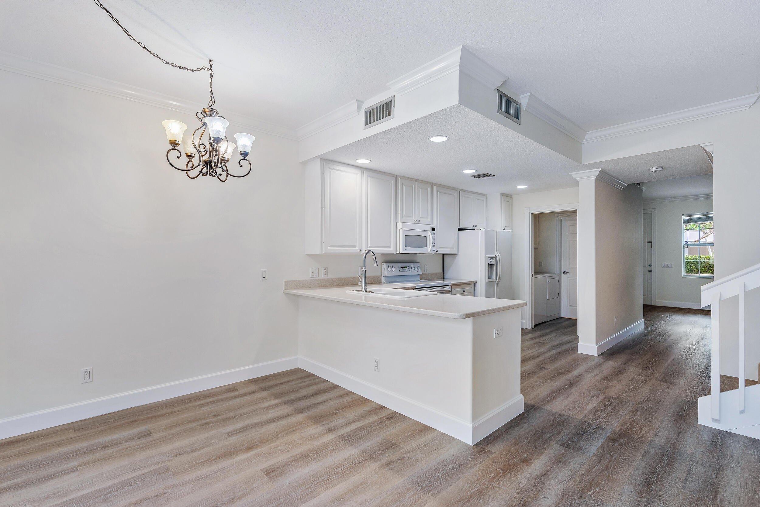 E Community Dr, Jupiter, FL 33458