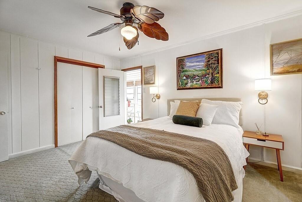 6th St, Port Aransas, TX 78373