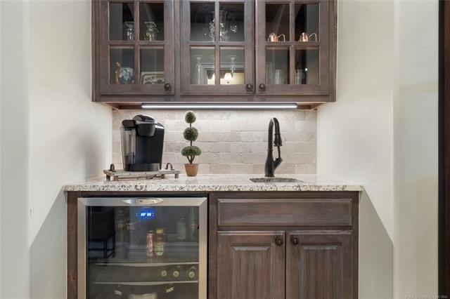 E Persimmon Ln, Owasso, OK 74055