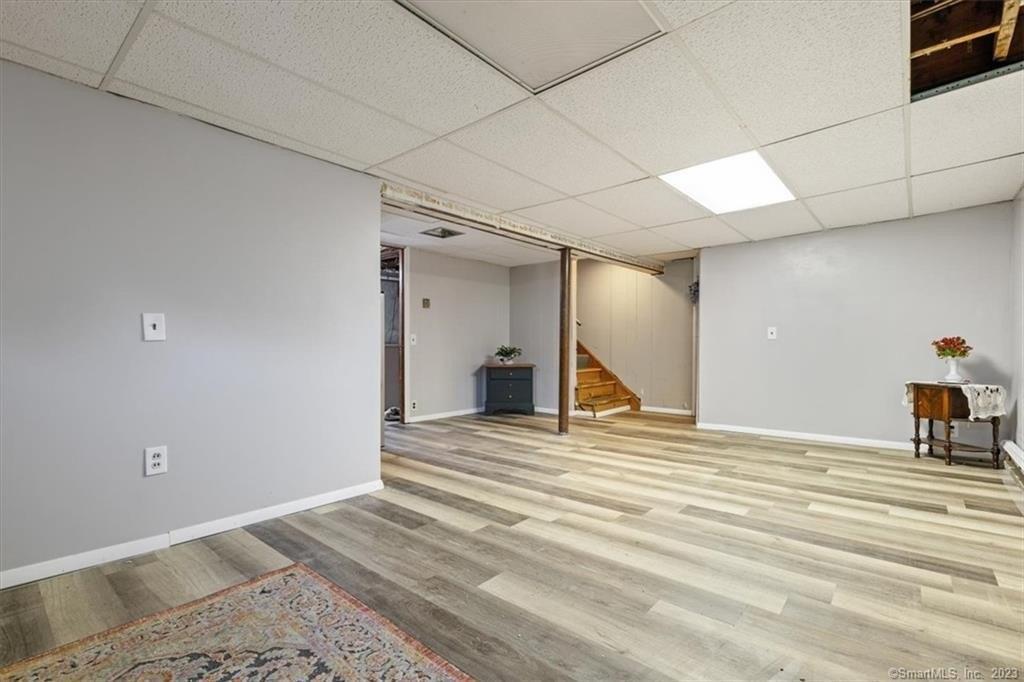 Lake St, Ledyard, CT 06339