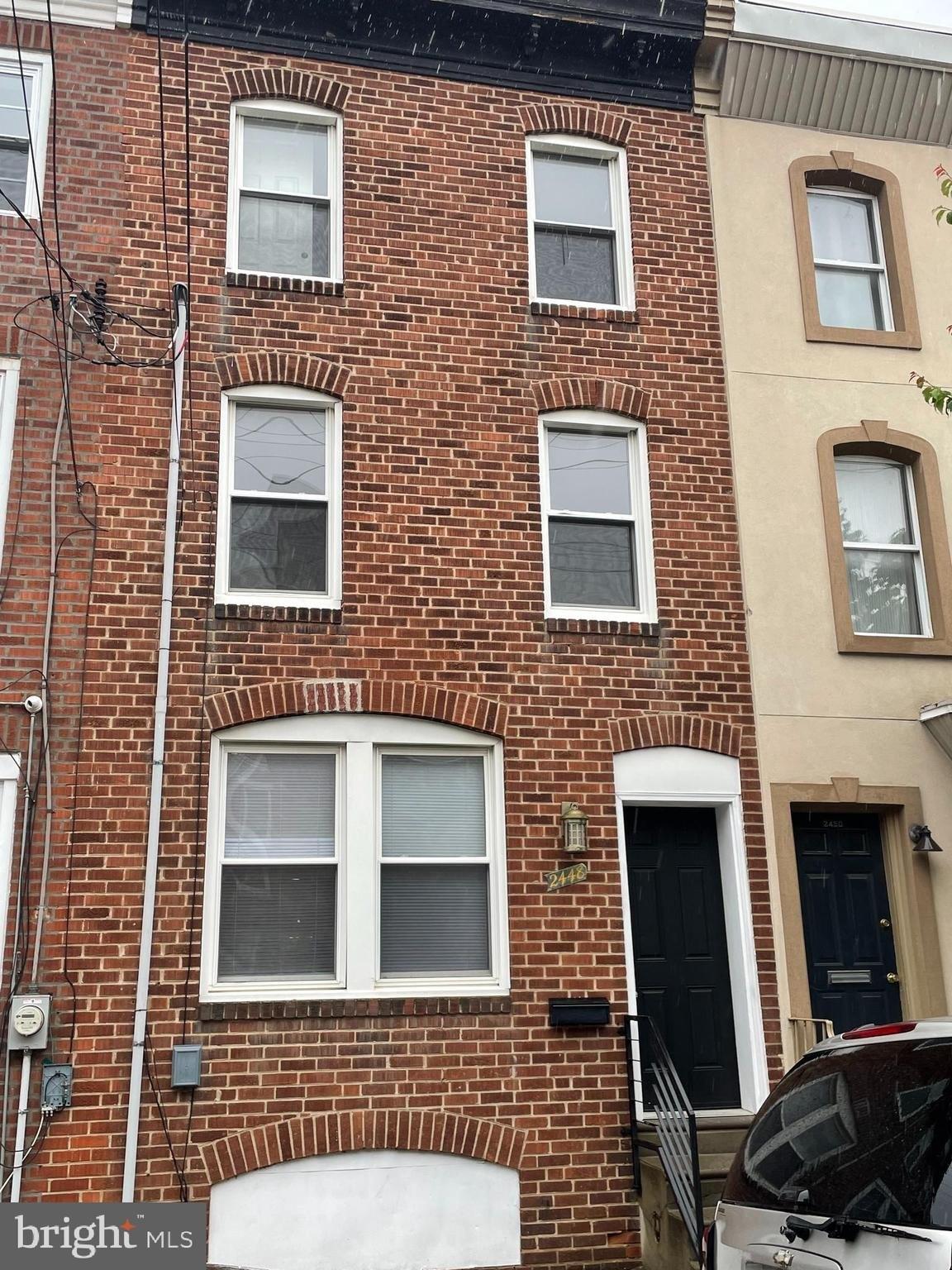 Amber St, Philadelphia, PA 19125