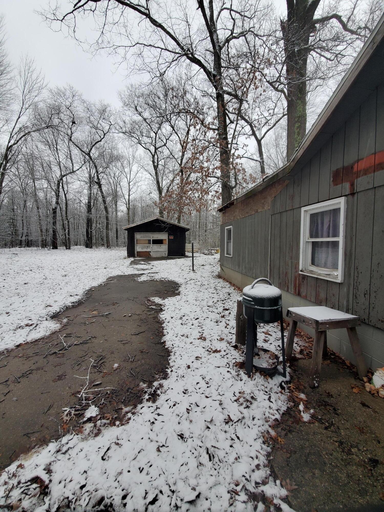 N Alpine Dr, Fountain, MI 49410