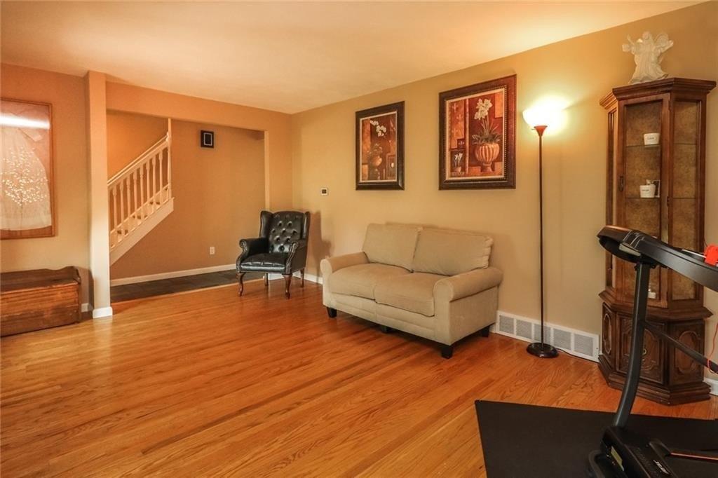 True Hickory Dr, Rochester, NY 14615