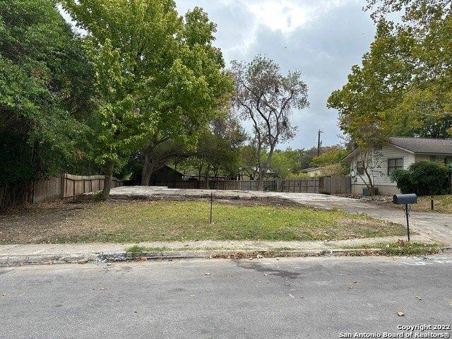 Farrow Pl, San Antonio, TX 78240