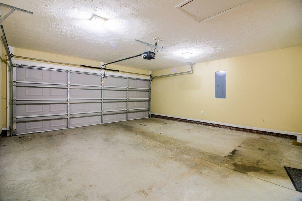 Creekland Dr, Columbus, GA 31904