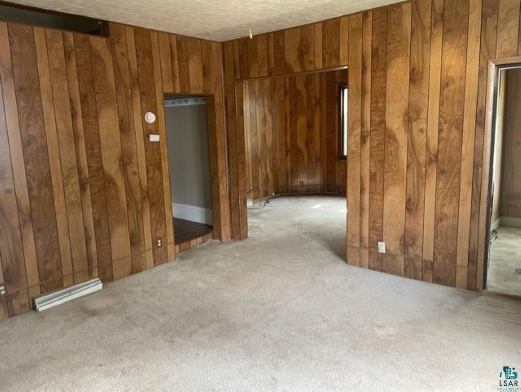 N 20th St, Superior, WI 54880
