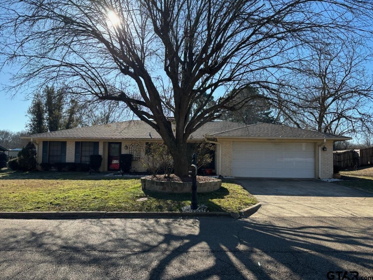 Country Club Ln, Pittsburg, TX 75686