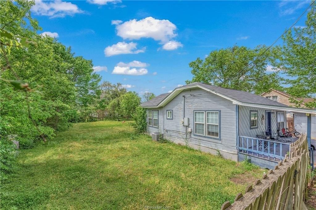 Boone St, Bryan, TX 77803