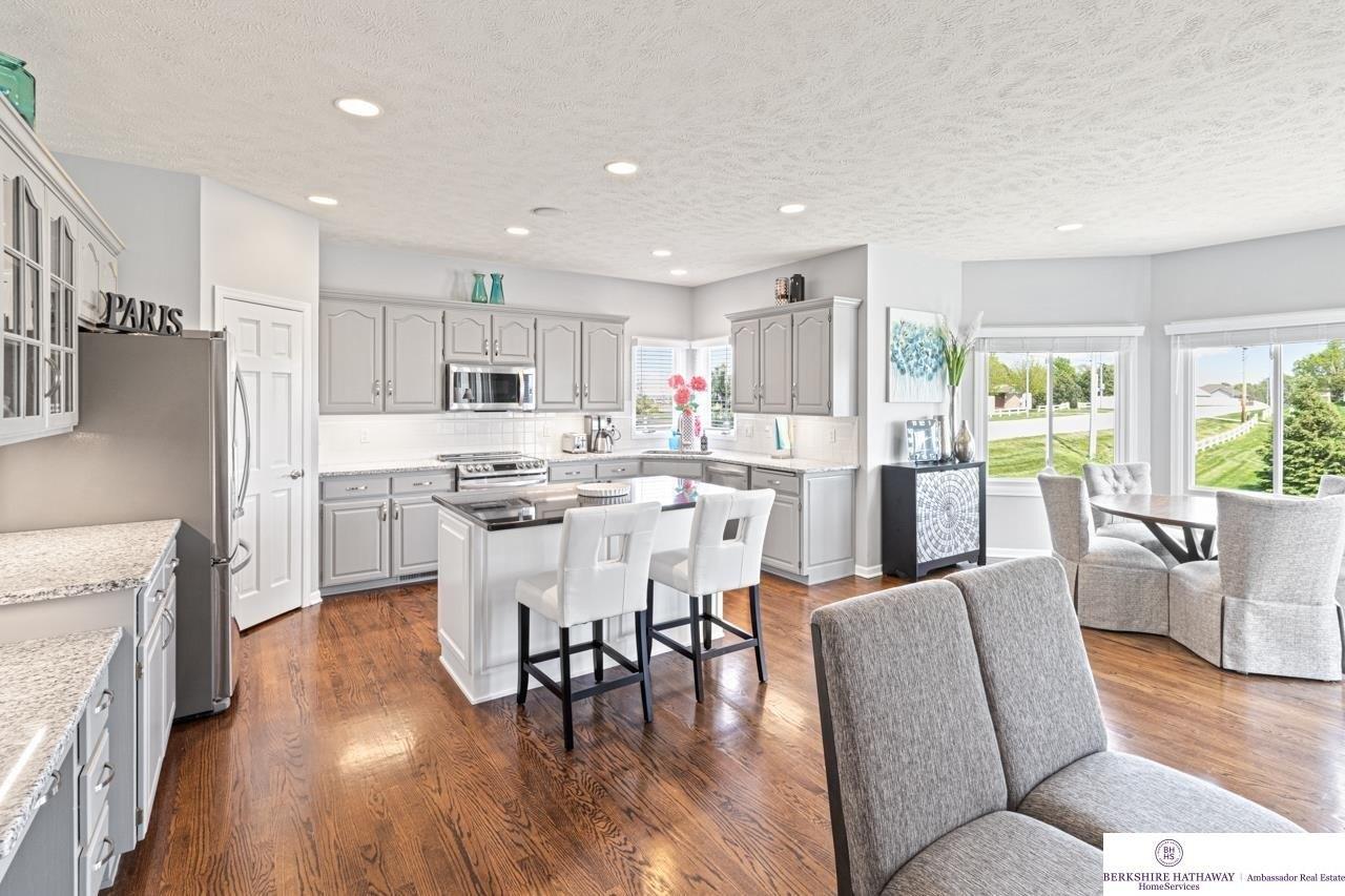 S 176th St, Omaha, NE 68136