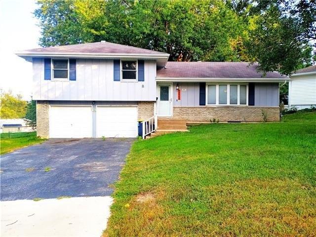 E 54th St, Kansas City, MO 64133