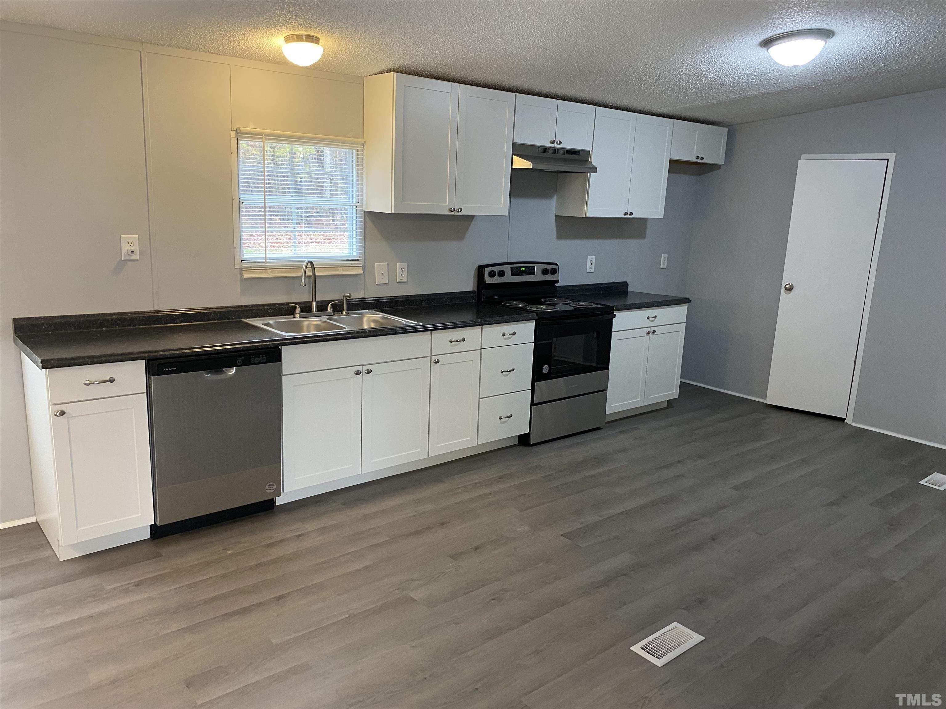Apple Tree Ln, Roxboro, NC 27574