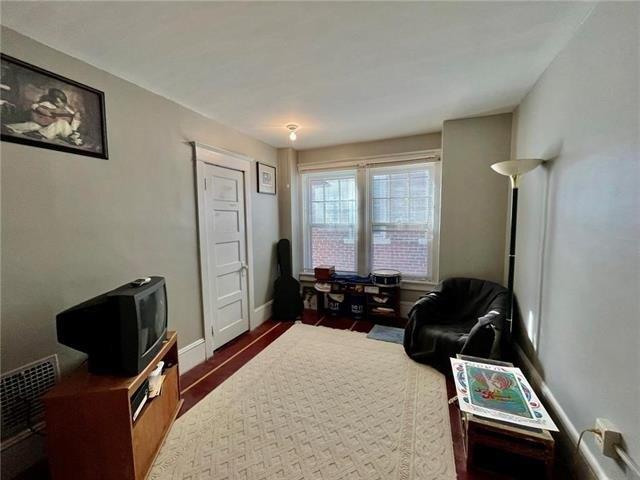 E North St, Bethlehem, PA 18018