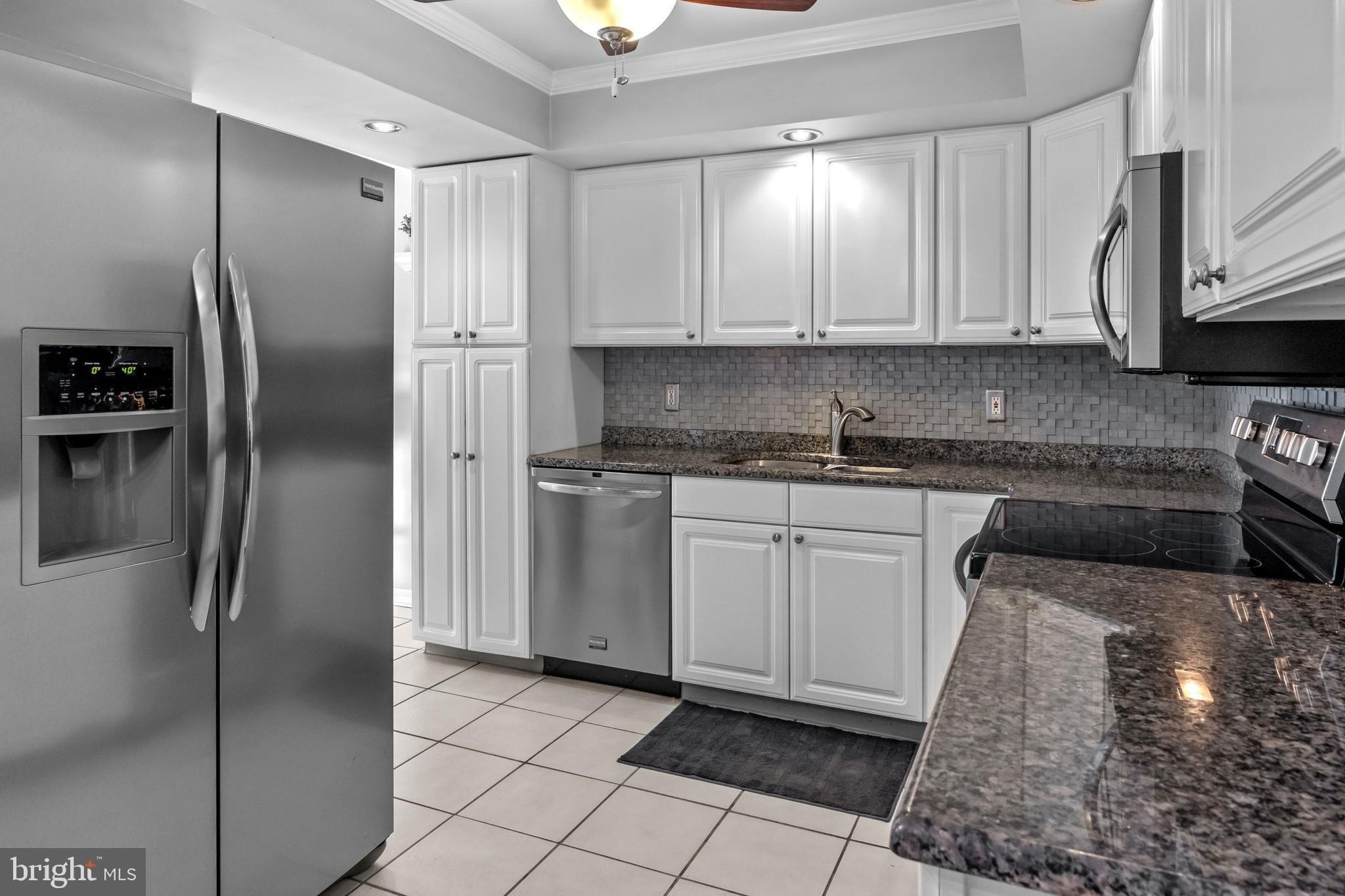 Camellia Rd, Levittown, PA 19057