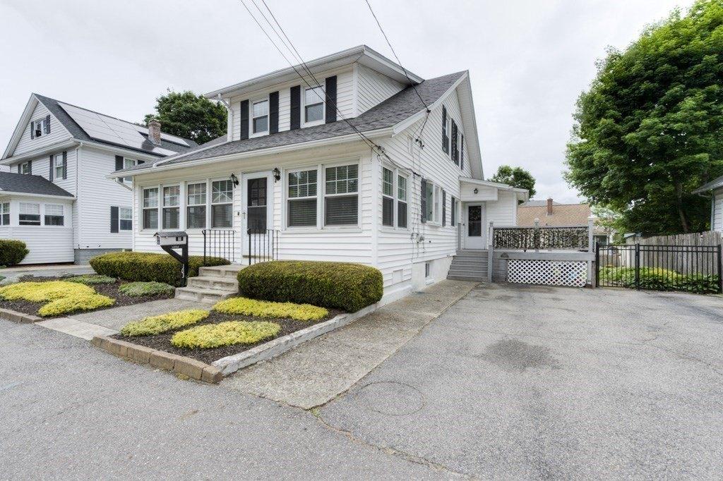Henshaw St, Worcester, MA 01603