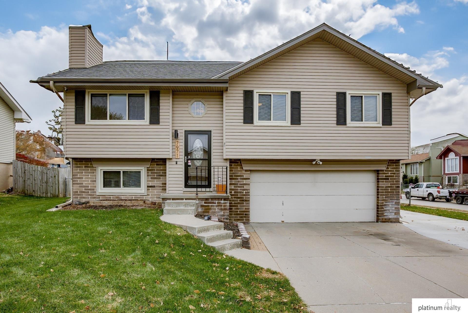 Curtis Ave, Omaha, NE 68134