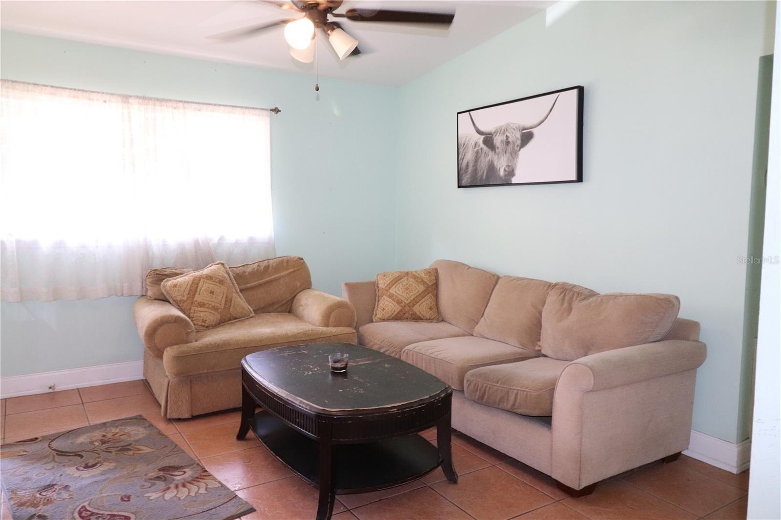 W Cornelius Cir, Sarasota, FL 34232