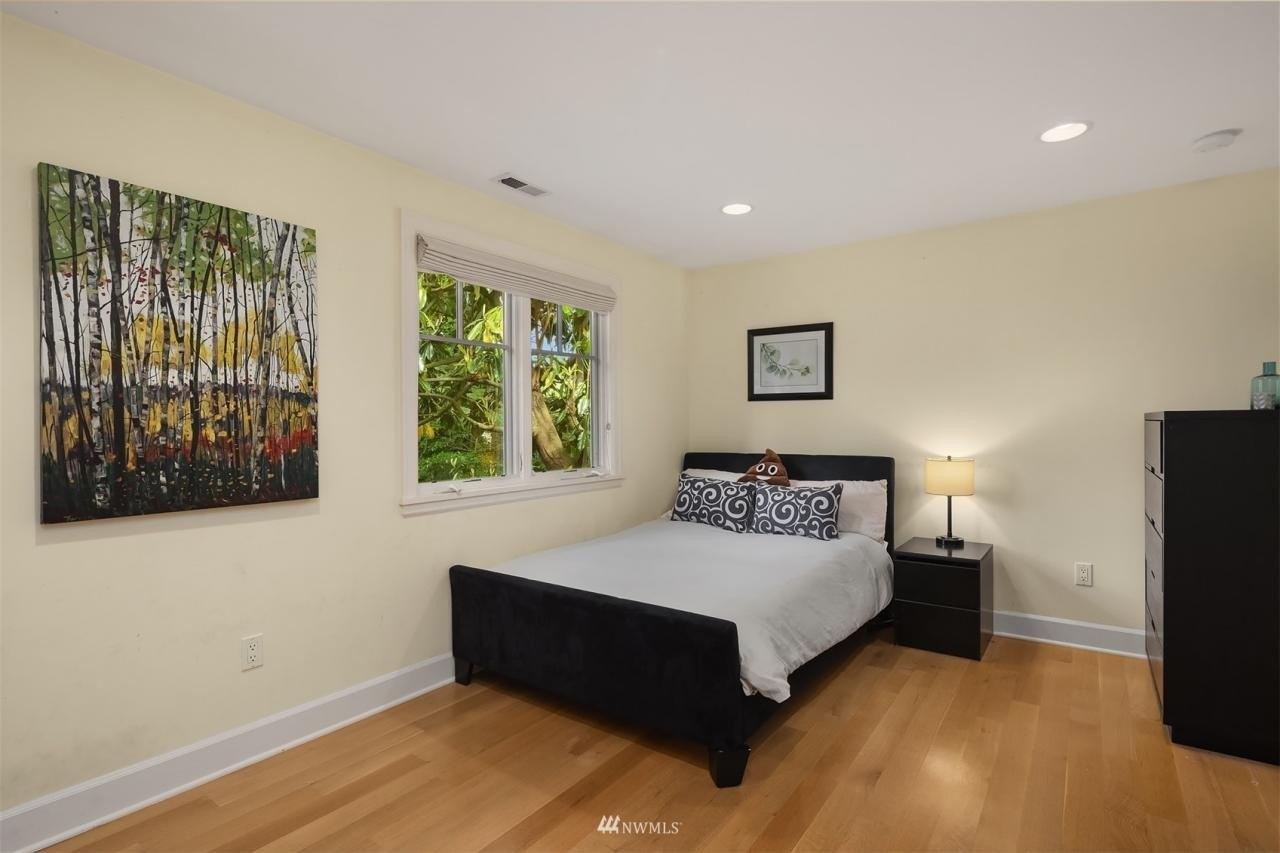 Tatoosh Ky, Bellevue, WA 98006