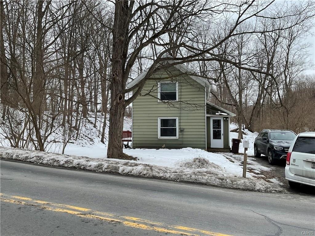 Brimfield St, Clinton, NY 13323