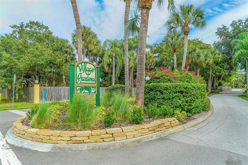 Village Gardens Dr, Sarasota, FL 34234
