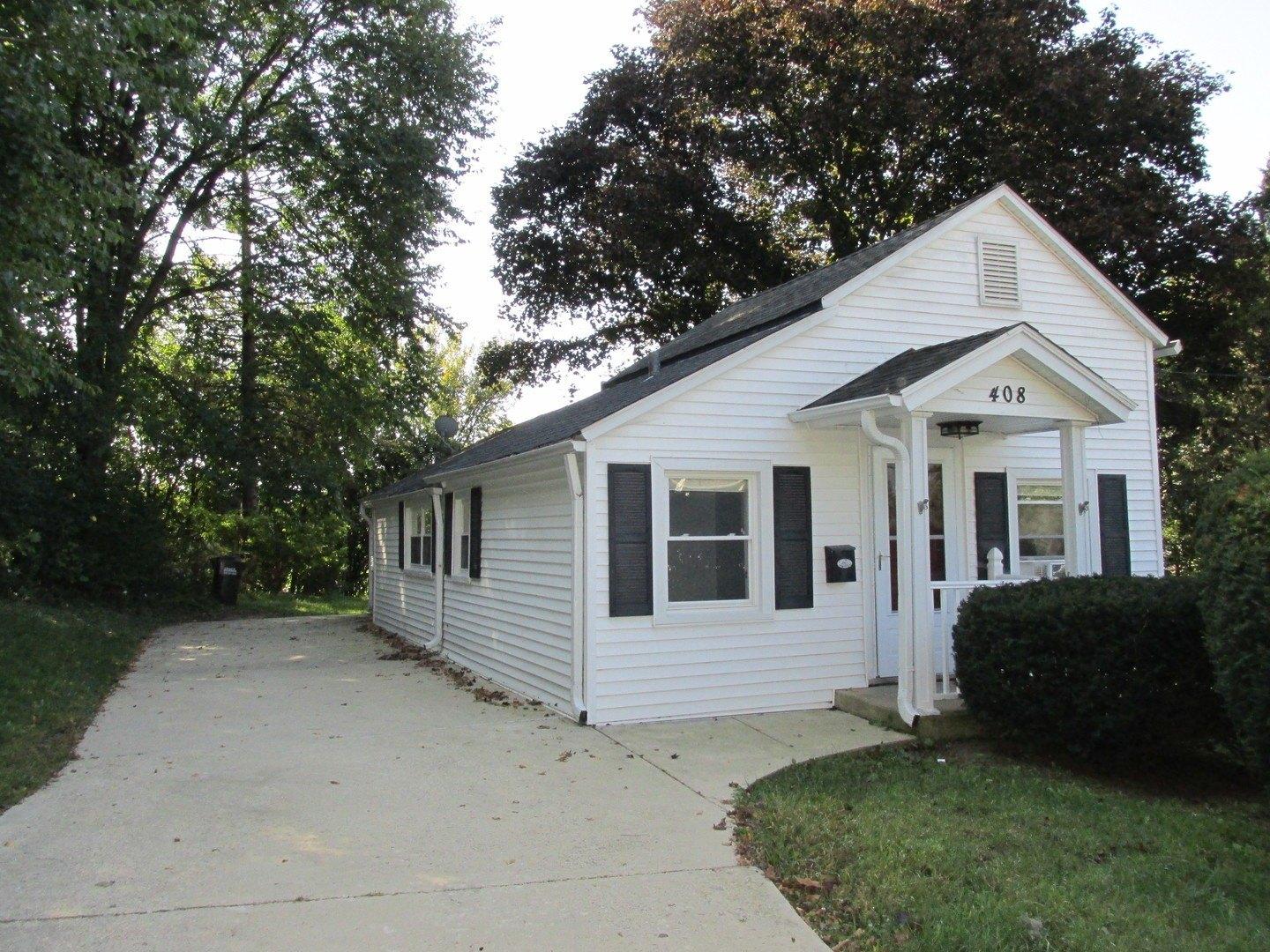 Jackson St, East Dundee, IL 60118