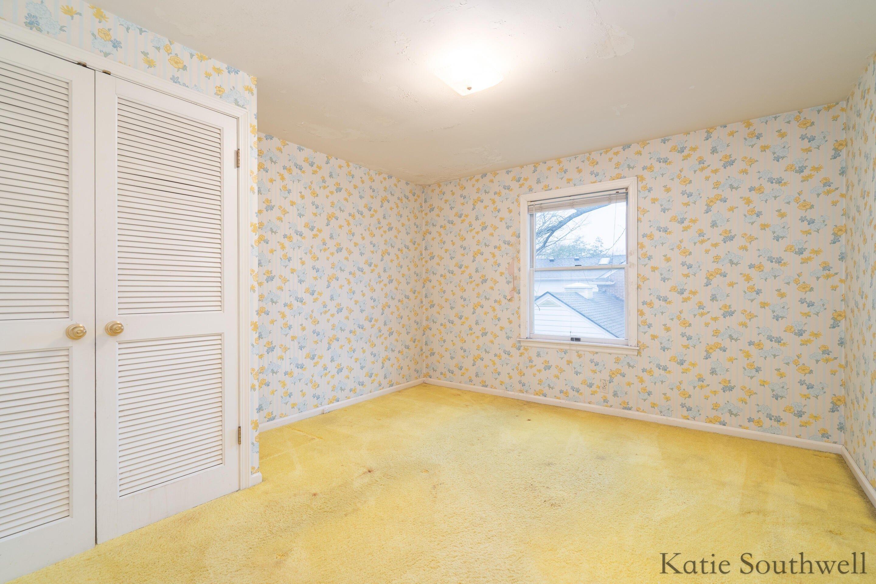 Maplewood Dr Se, Grand Rapids, MI 49506