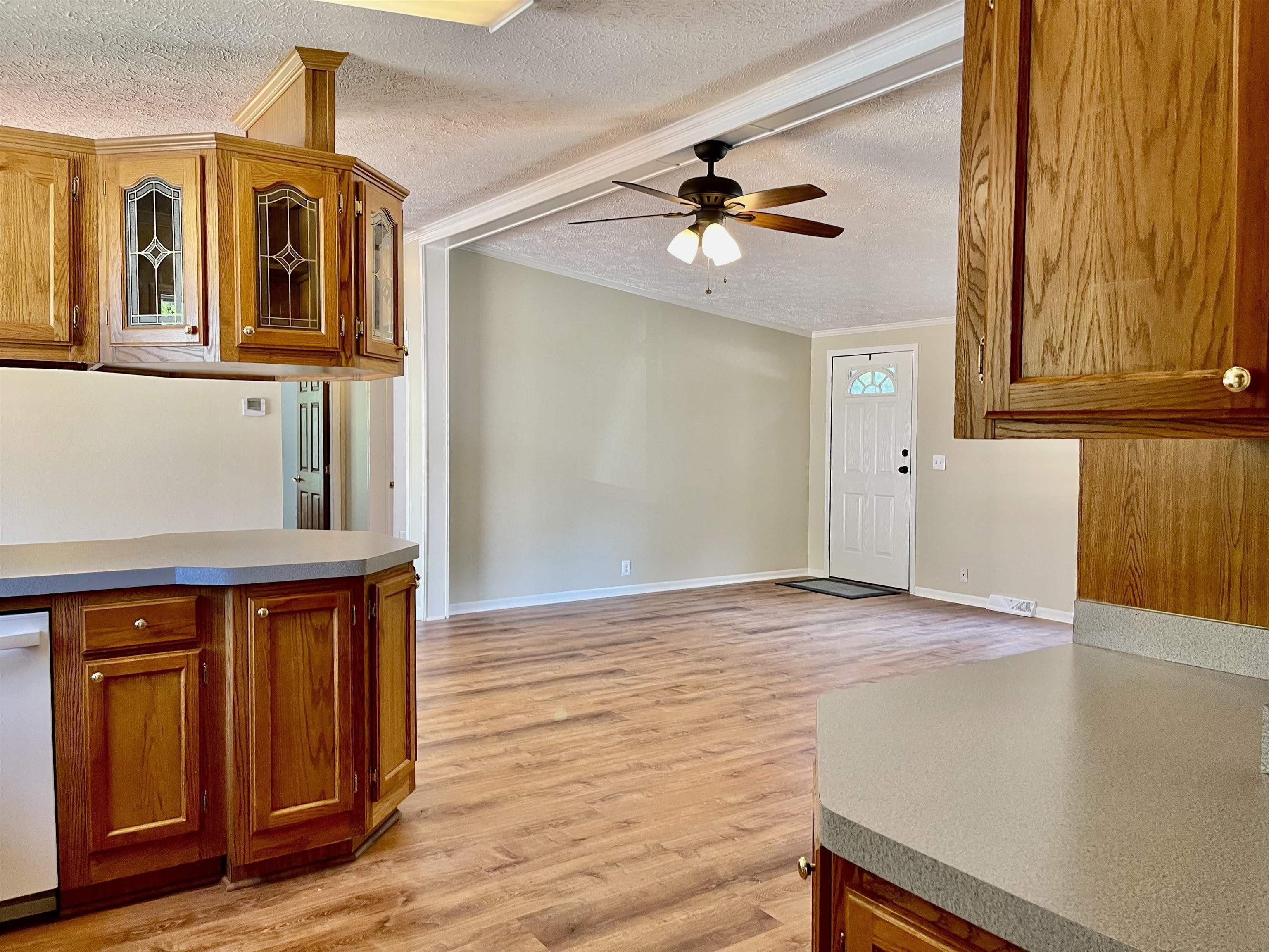 Eric Ave, Nashua, NH 03062