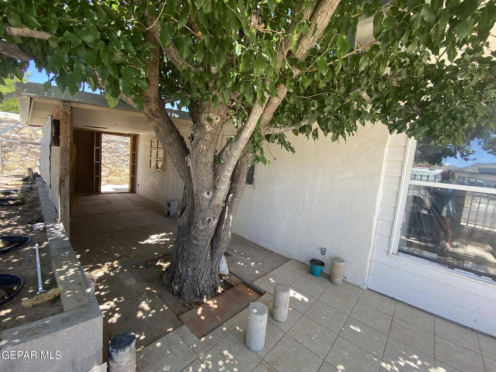 Mount Latona Dr, El Paso, TX 79904