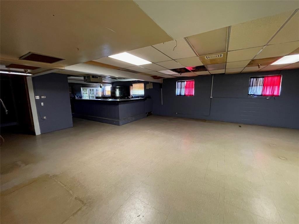E Nelson St, Bowie, TX 76230