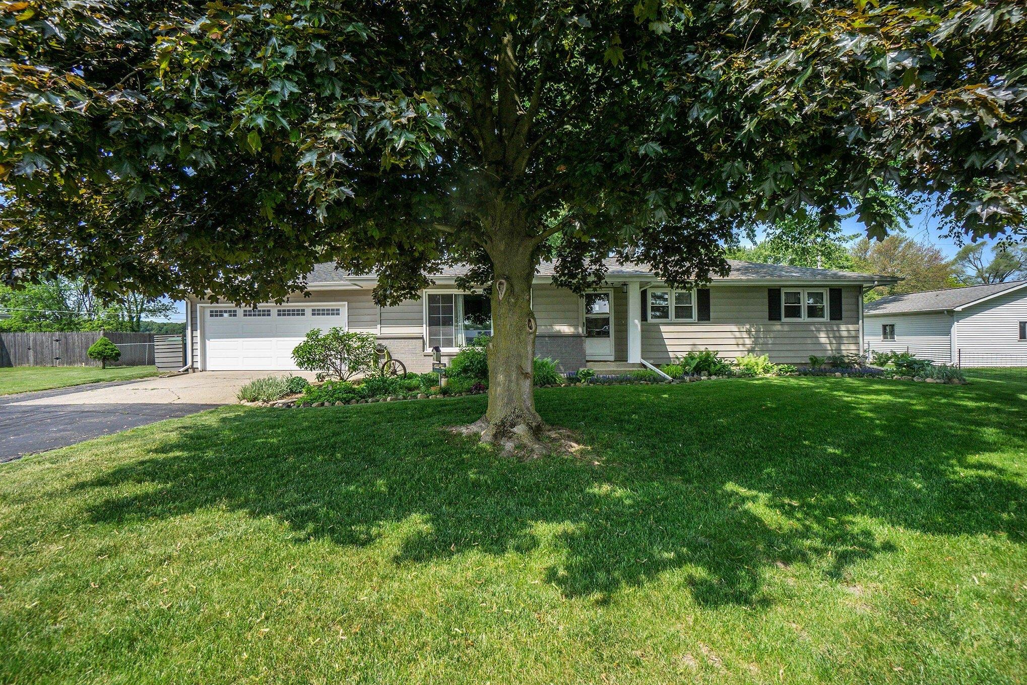 Kerr Creek Rd, Three Rivers, MI 49093