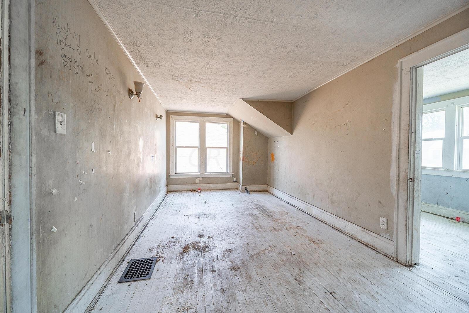 S Terrace Ave, Columbus, OH 43204