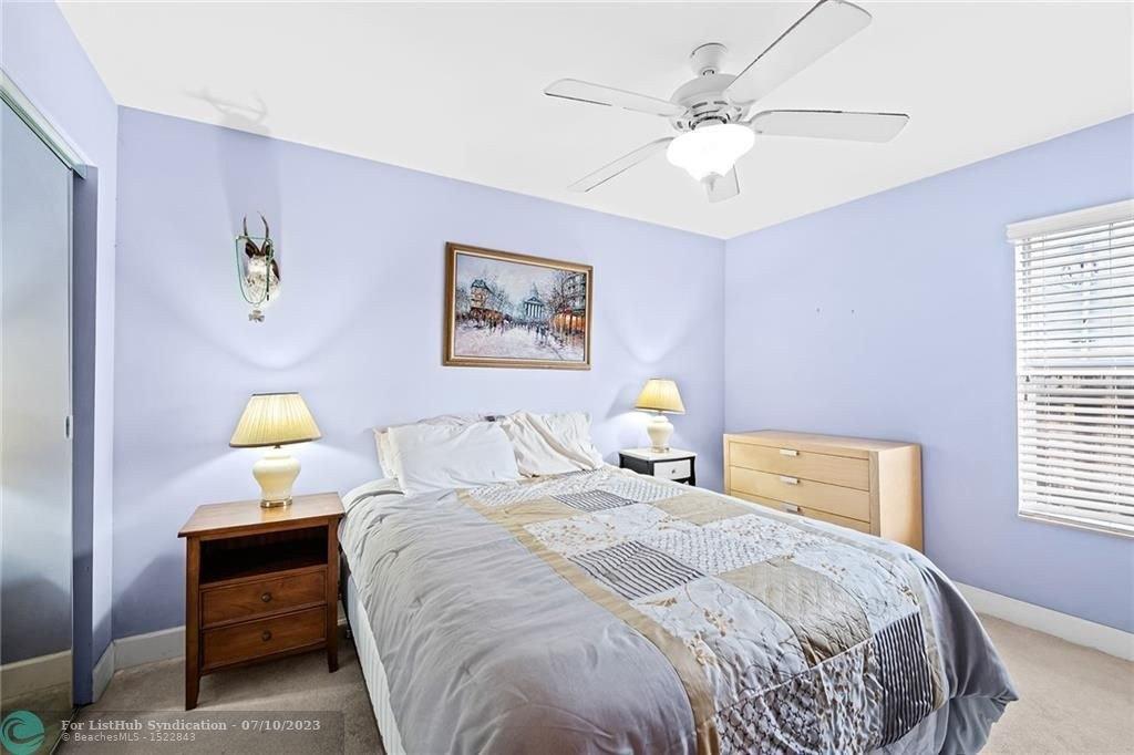 Ne 7th Ave, Wilton Manors, FL 33305