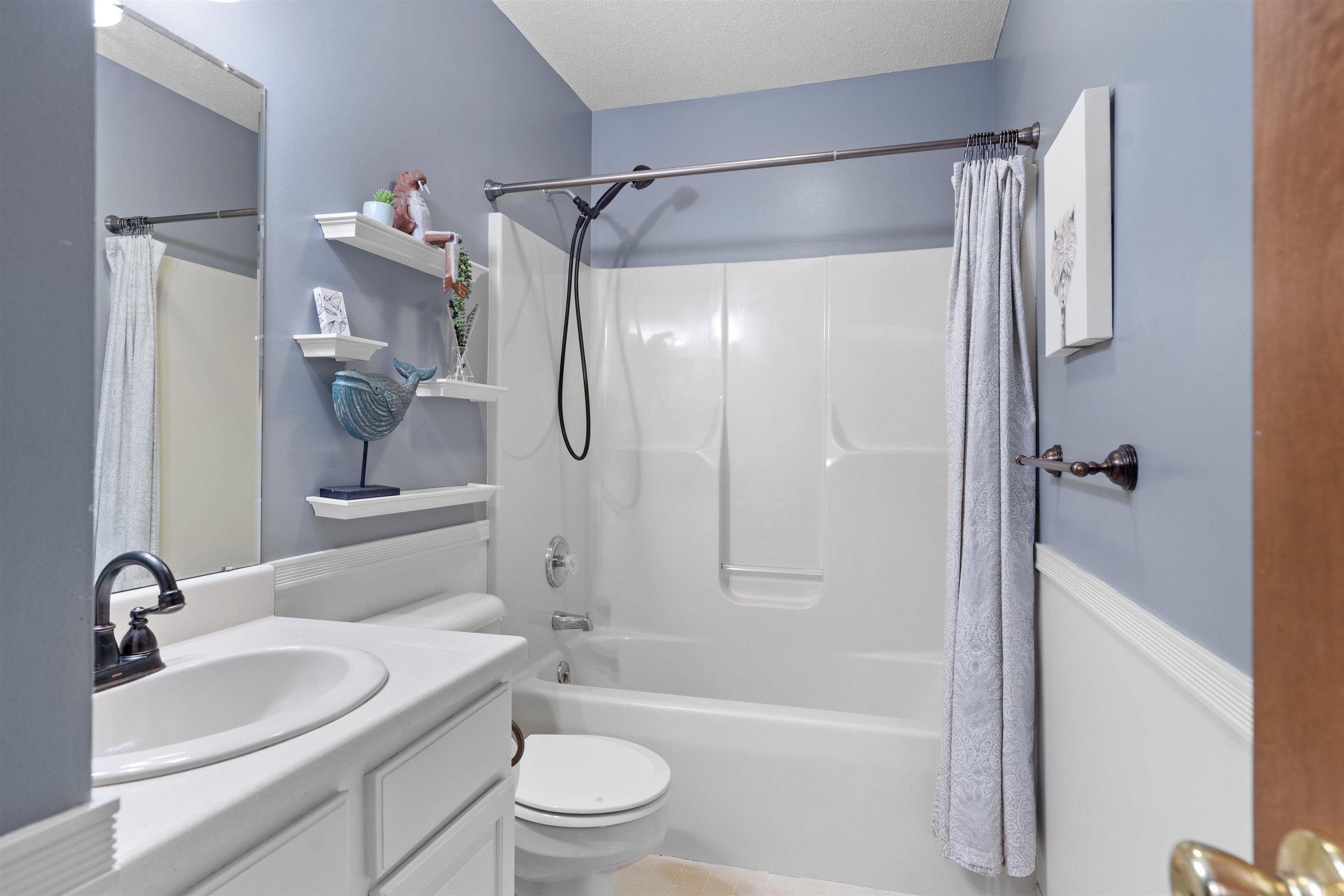 Woodsmill Ct, Fort Wayne, IN 46835