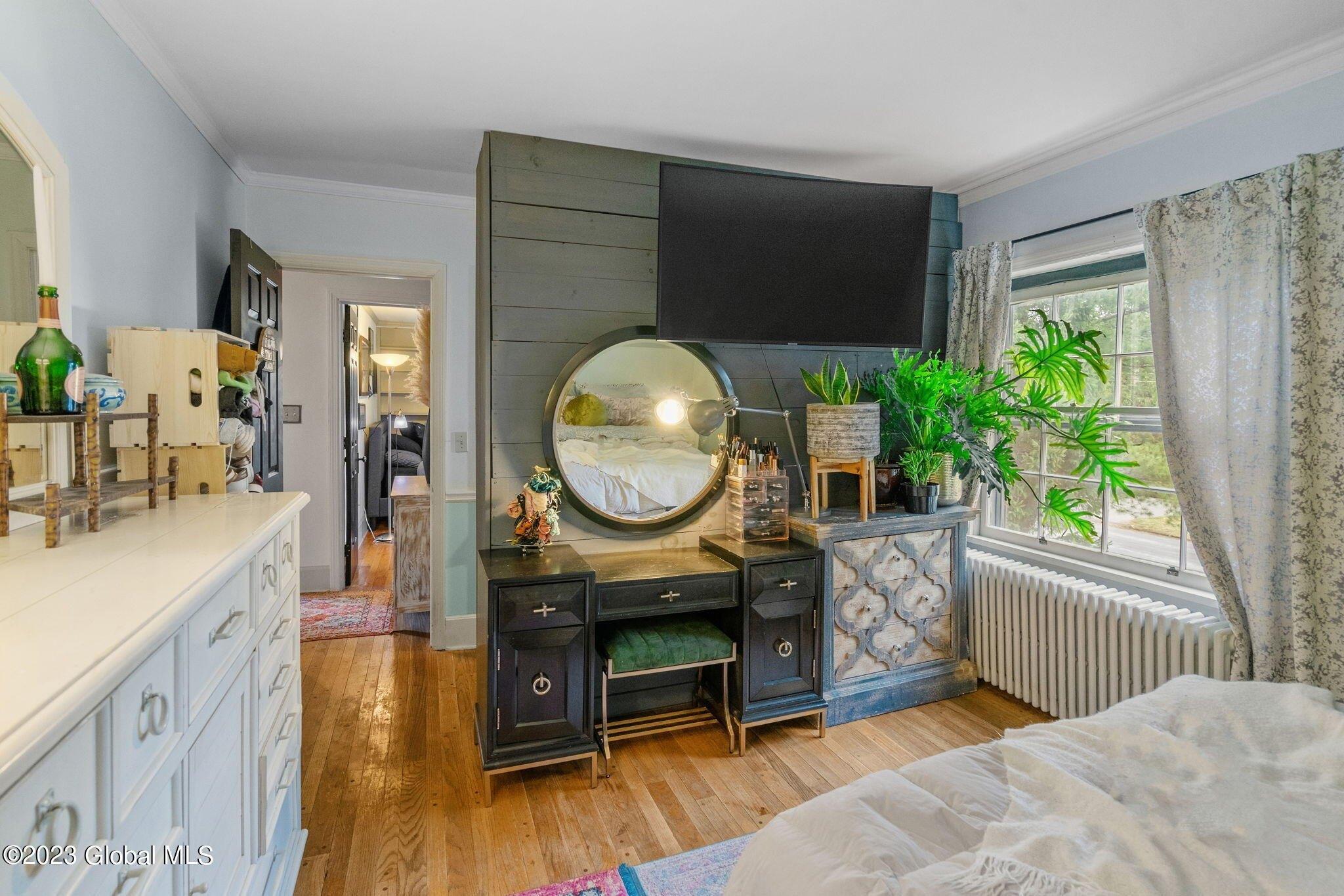 Orchard St, Delmar, NY 12054