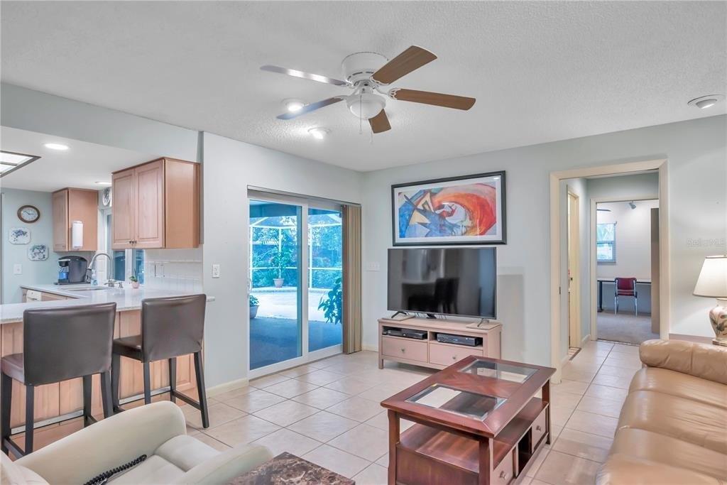 Maplewood Rd, Seminole, FL 33777