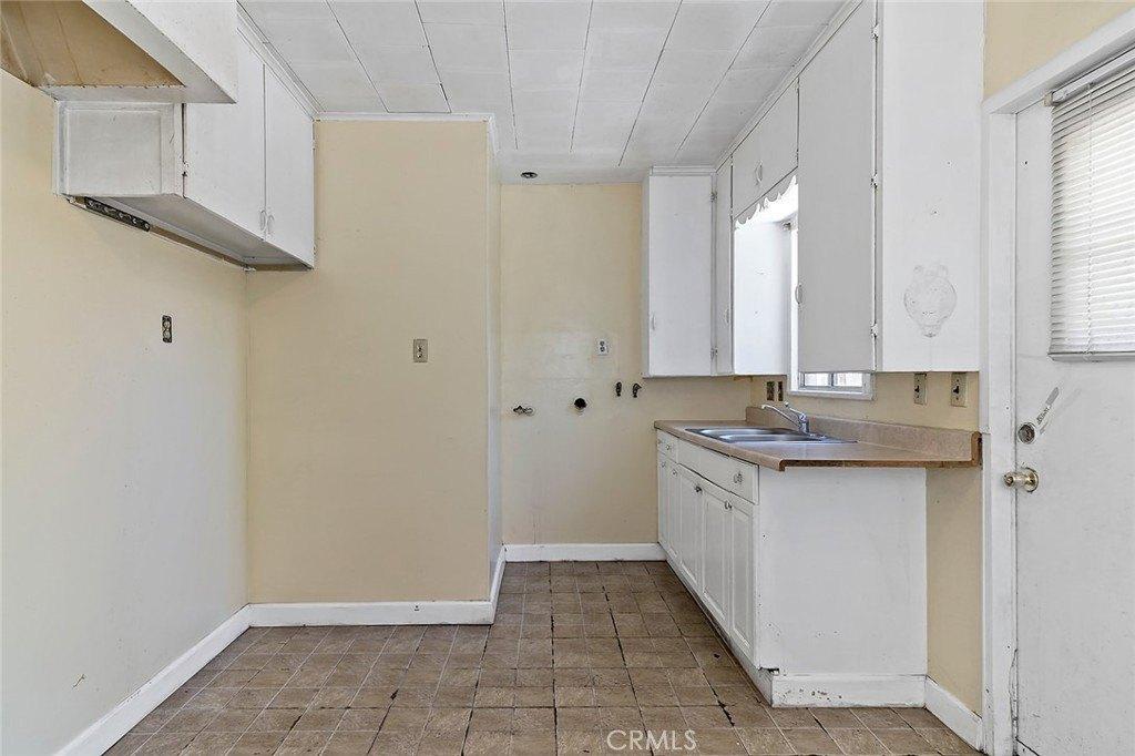 Cedar Ave, Long Beach, CA 90806