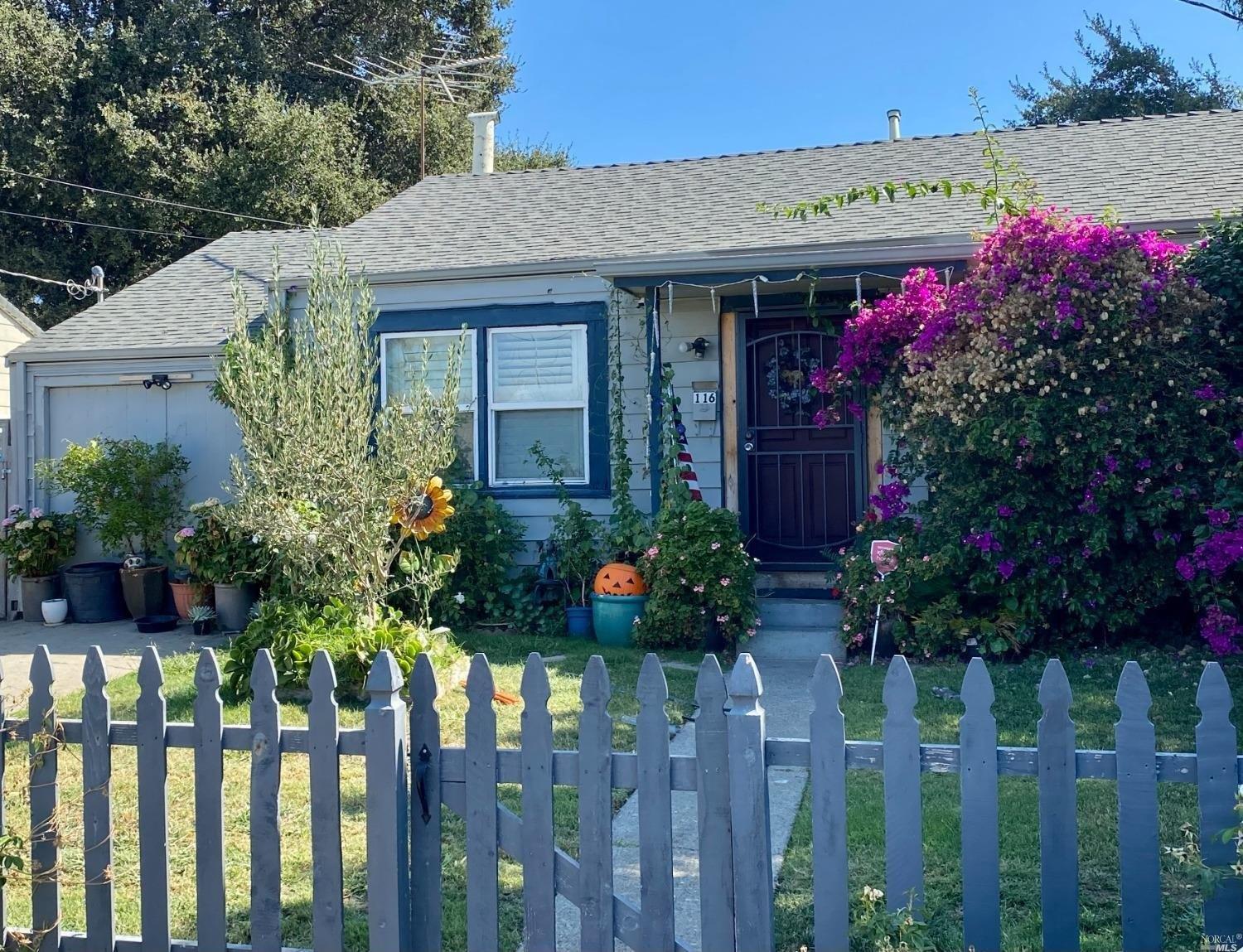 Hogan Ave, Vallejo, CA 94589