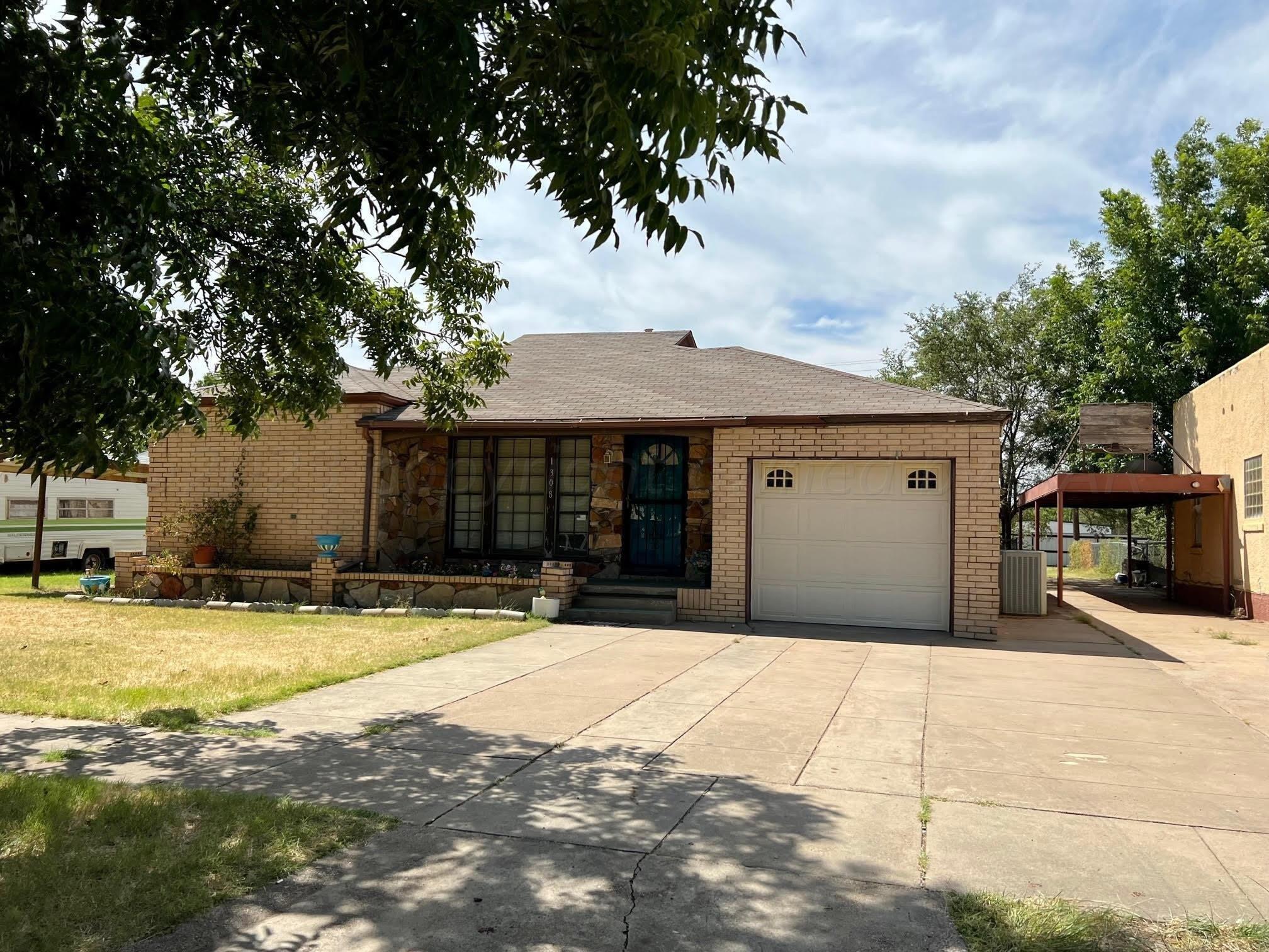 W Main St, Memphis, TX 79245
