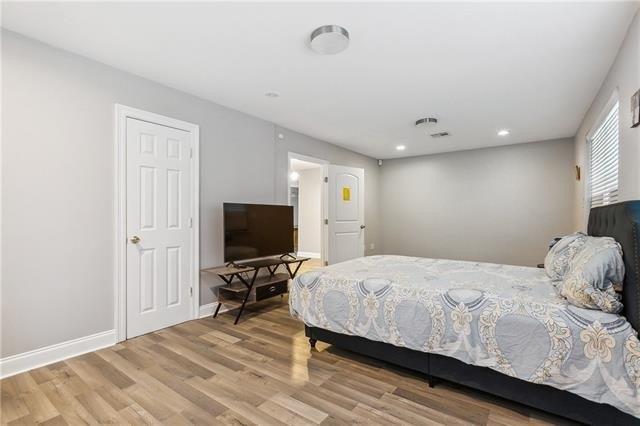 Rhodes Dr, New Orleans, LA 70126