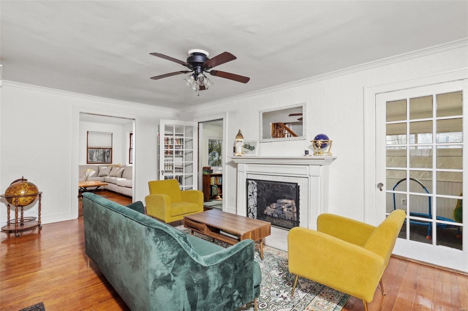 S Geyer Rd, Saint Louis, MO 63122