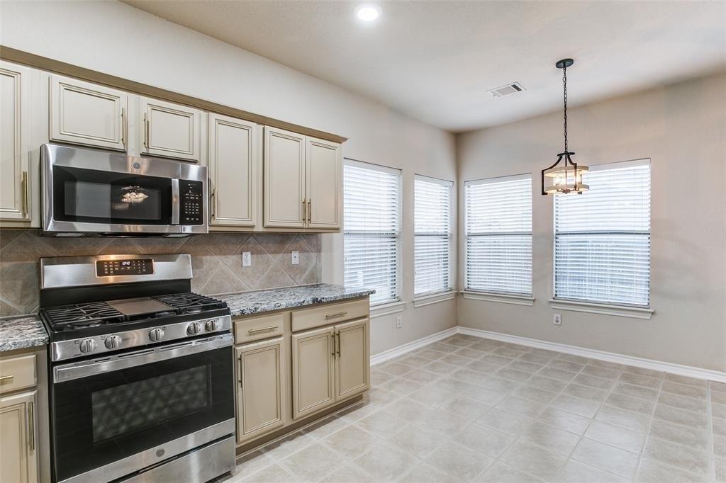 Delafield Dr, Fort Worth, TX 76131