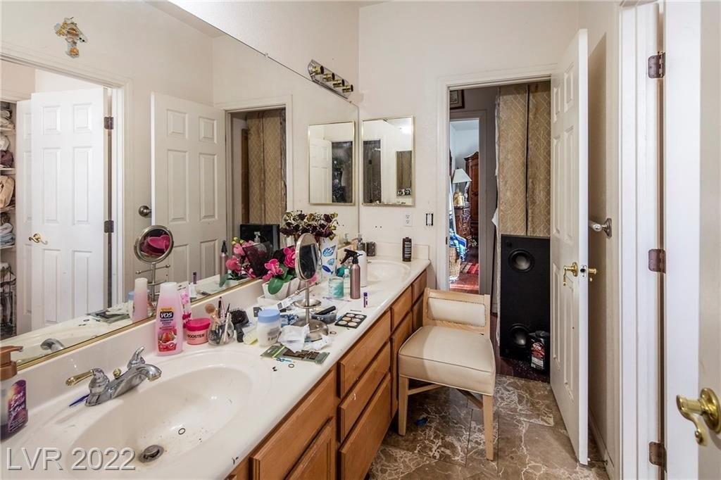 Oakleigh Dr, Las Vegas, NV 89110