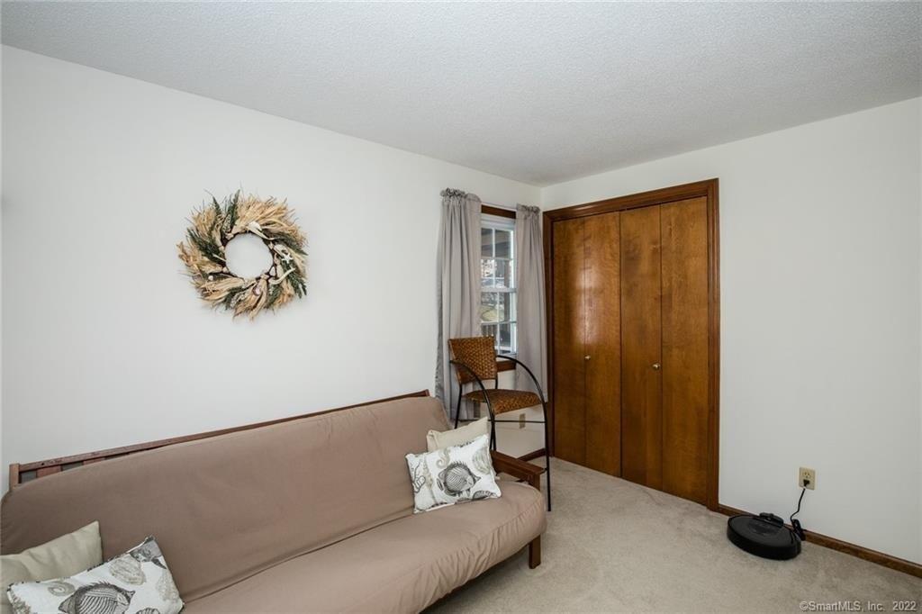 Melville Ave, Meriden, CT 06451
