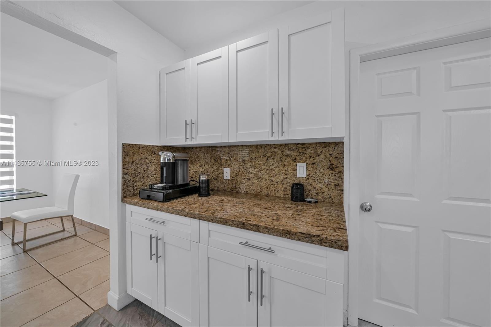 Ne 178th St, North Miami Beach, FL 33162