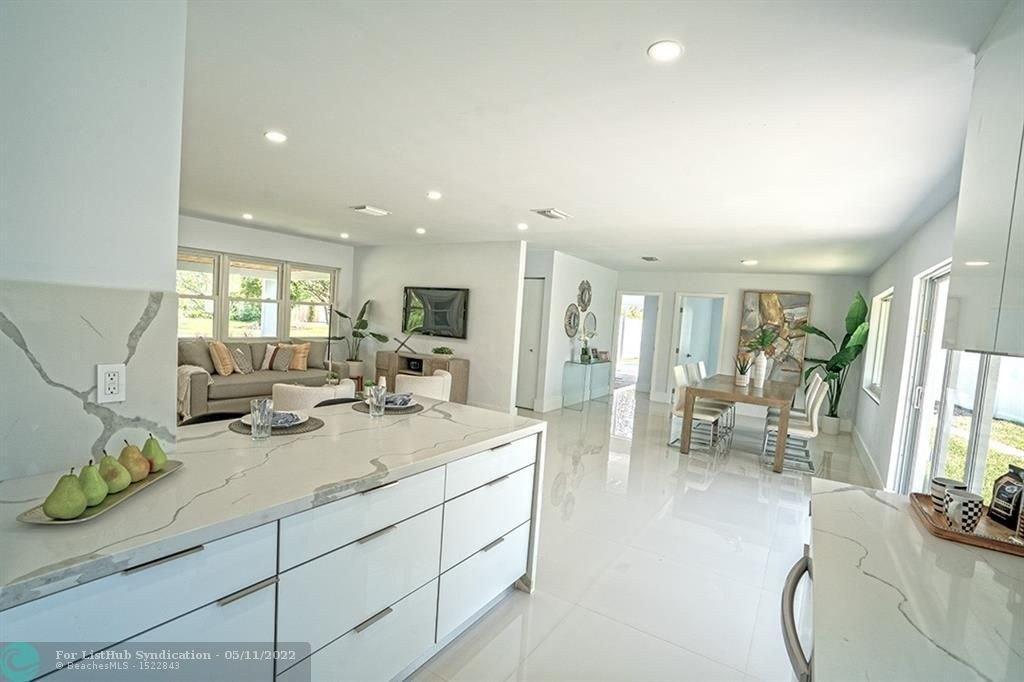 Ne 29th St, Wilton Manors, FL 33334