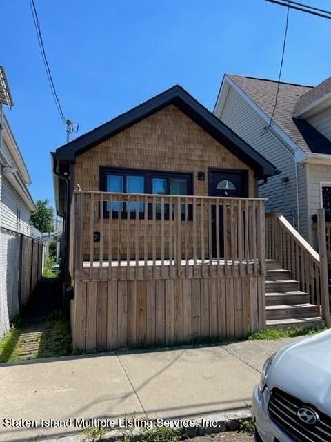 Baden Pl, Staten Island, NY 10306