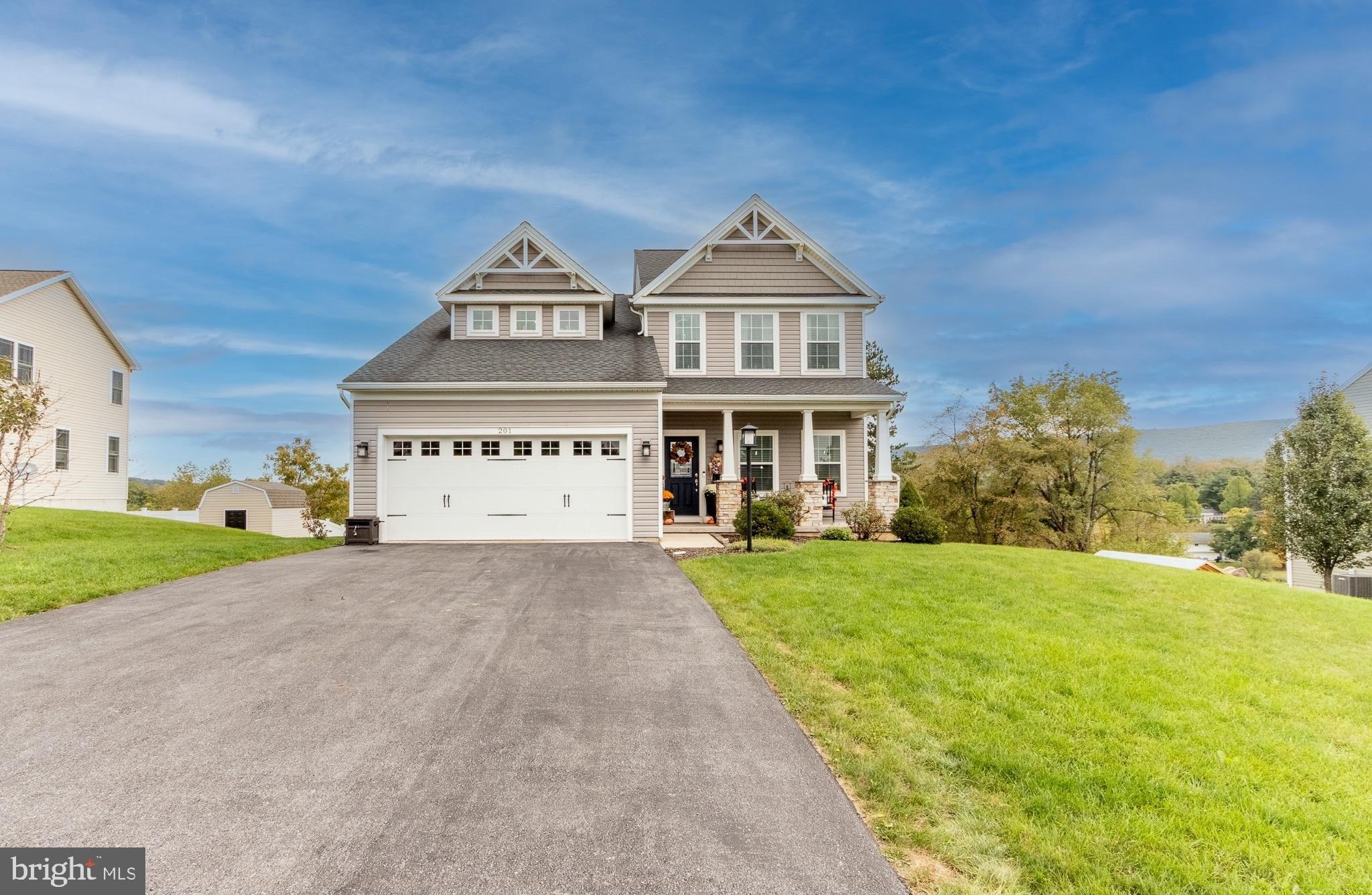 Jefferson Cir, Bellefonte, PA 16823